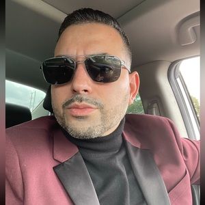 Meet your Posher, Michael